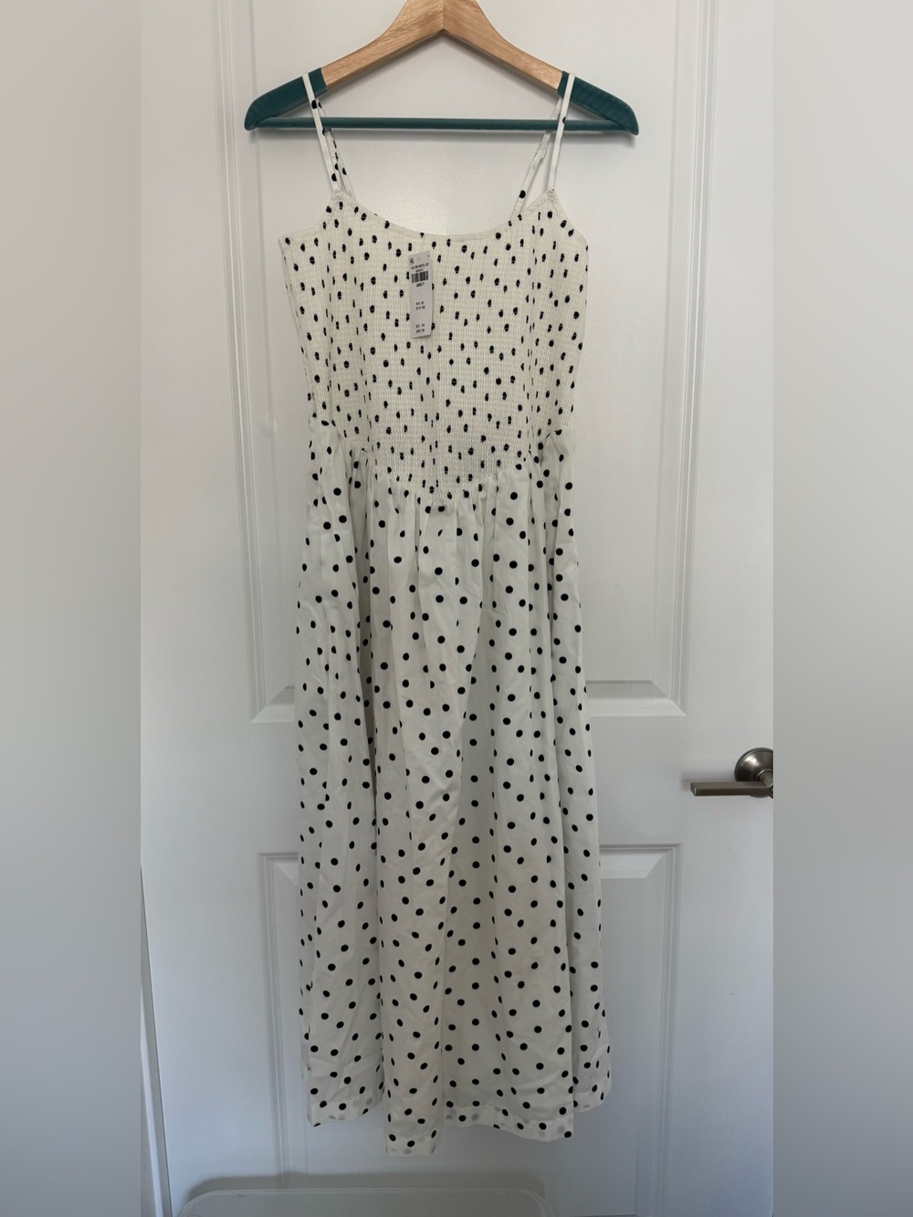 NWT Abercrombie & Fitch Sydney Smocked Dipped Waist Midi Dress - Picture 6 of 8